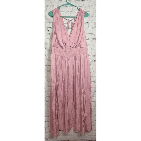 Old Navy Pink Satin V Neck Smocked Waist Midi Dress Plus Size 2X - Picture 2 of 6